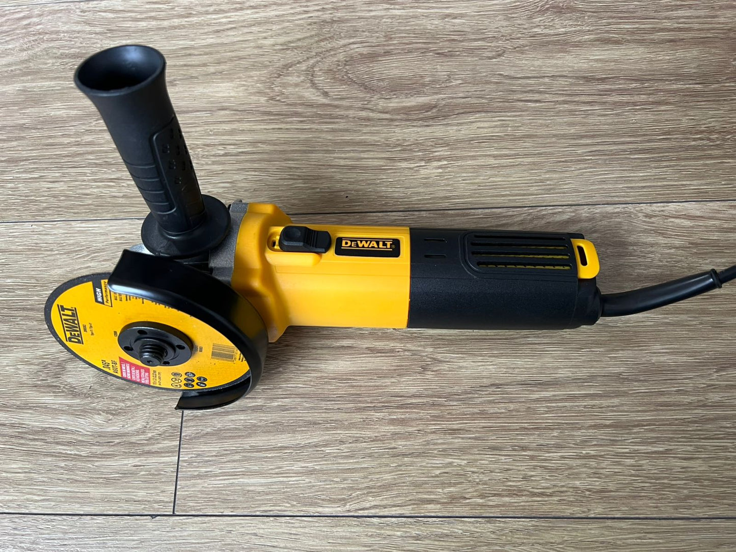 Pulidora DeWalt de 6 Velocidades